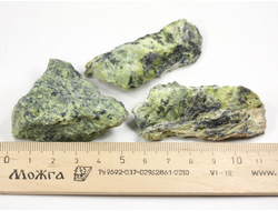 Змеевик, необработанный, дикий образец в ассортименте, Россия, КЧР, Урупский район (50-60 мм, 30-40 г) №37815