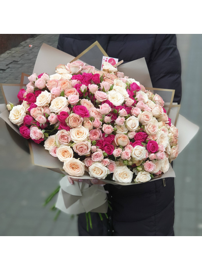 39 КУСТОВЫХ РОЗ