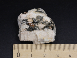 Циркон (кристаллы в породе), Россия, Южный Урал (35*30*16 мм, 20 г) №26067