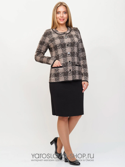 Трикотажный жакет бежевого цвета