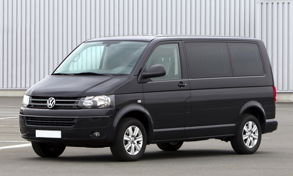 Volkswagen multivan каравелла
