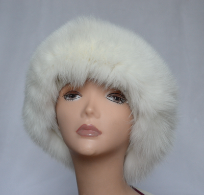 Вязаная шапка Vizio Италия с меховой оторочкой фото