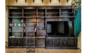 Библиотека модульная с лестницей и нишей под ТВ.