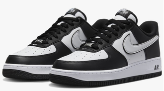 Nike Air Force 1 07 Low Panda сбоку