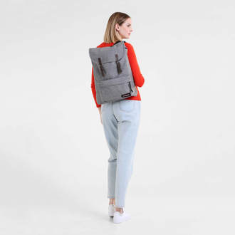 ryukzak eastpak london sunday grey seryj