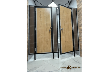 Сантехническая перегородка, двух дверная Изготовлена по заказу Стоматологии №1, Великий Новгород