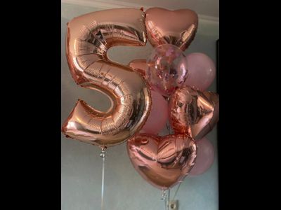 Композиция из воздушных шаров "розовое золото"