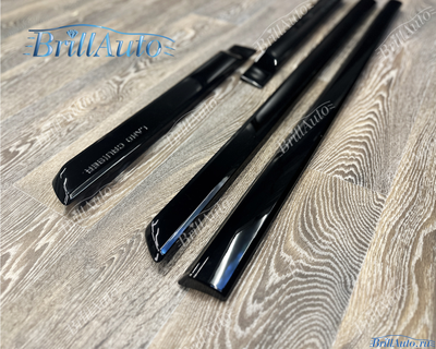 Молдинги Toyota Land Cruiser 200 узкие черные