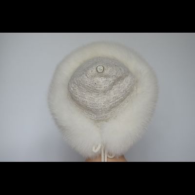 Вязаная шапка с меховой отделкой Vizio Италия 1024 CCP  V белая