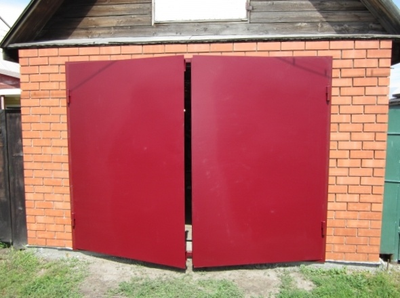 РАСПАШНЫЕ ГАРАЖНЫЕ ВОРОТА   артикул СВР -01 (НЕ УТЕПЛЕННЫЕ)