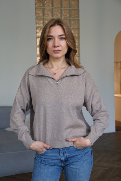 Джемпер бежевый