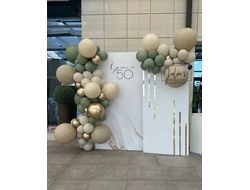 Фотозона на юбилей с баннером