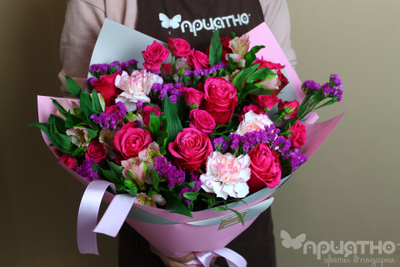 Букет цветов на 8 марта № 718