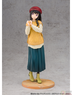 Фигурка 1/7 Такина Иноуэ (Takina Inoue Winter Outfit ver.)