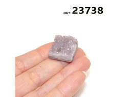 Аметист натуральный (щетка) Россия арт.23738: 7,1г - 20*19*10мм