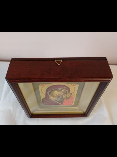 Казанская Богородица. Рукописная икона 13х16см в киоте.