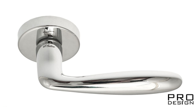 Дверная ручка на круглом основании Fratelli Cattini "DROP" 7-CR полированный хром