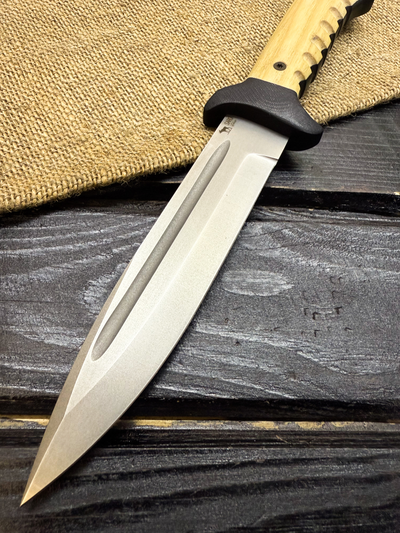 Подарочный нож 6Х9С сталь VG-10, рукоять комбинированная G10 и стабилизированное дерево