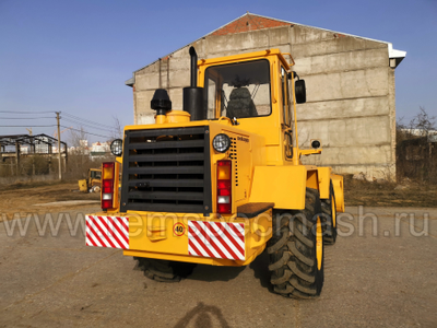 Фронтальный погрузчик Амкодор 333