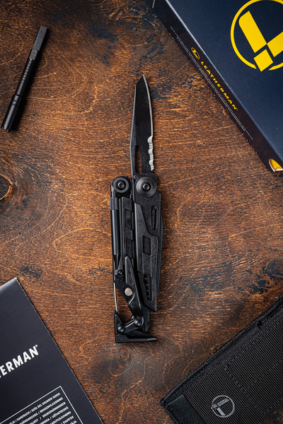 Leatherman MUT EOD BLACK с чехлом MOLLE