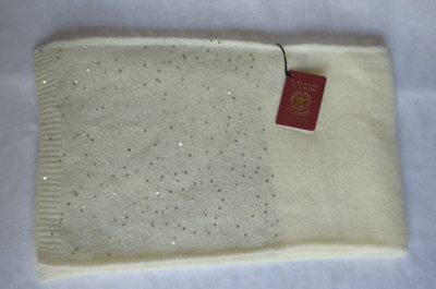 Белый женский вязаный шарф с пайетками Vizio Италия 6943 S