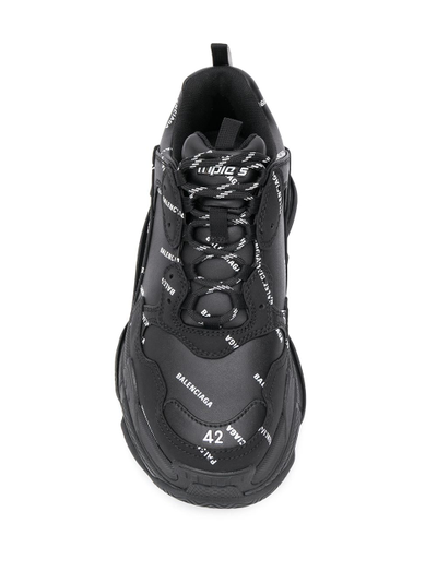 Кроссовки Balenciaga Triple S черные с надписями женские