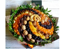 Букет из сухофруктов и орехов