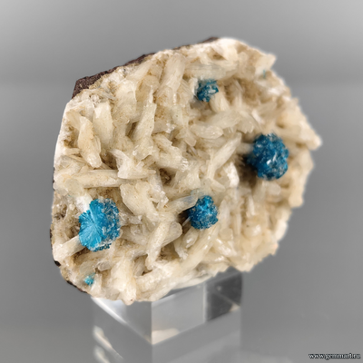 Кавансит, стильбит. Индия. 54*40*21мм