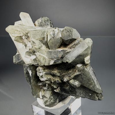 Горный хрусталь с включениями хлорита. Северная Осетия. 50*40*20мм