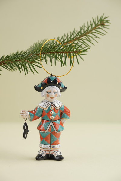 Арлекин с маской