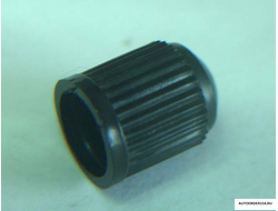 Колпачок клапана камеры пластмасс черный (цена за 50 шт.)