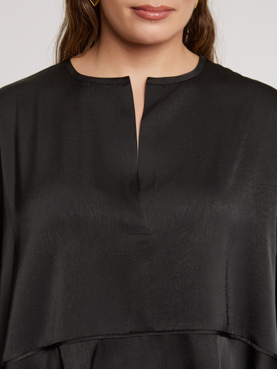 Блуза нарядная черная