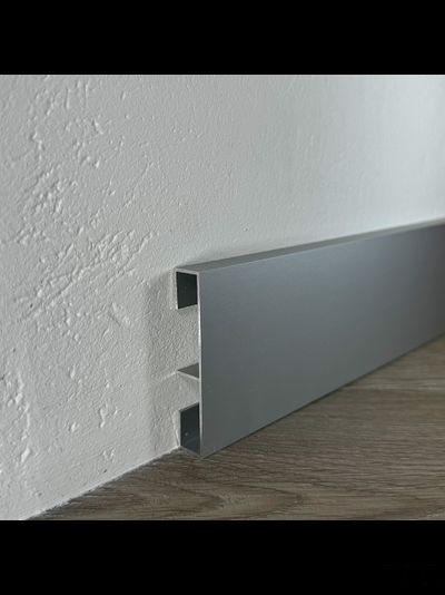 Вставка плинтус 1965 для плинтуса Pro Design 2,7 м.п. (12х80 мм) Анодированный
