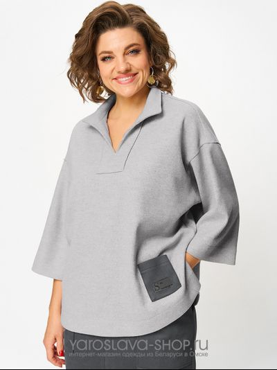 Женский 2-х предметный костюм, состоящий из трикотажной туники и юбки из замши