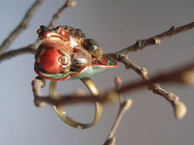 Фэнтезийное кольцо с опалом "Принц-лягушка Восточного Королевства"