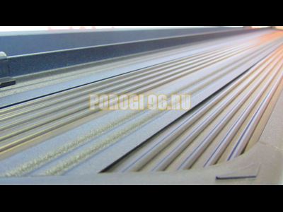 Пороги подножки "Luxe Black" 1800 мм для Toyota VENZA I 2008-2017