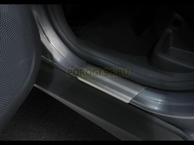 Накладки на пороги для Ford Focus III 2015-