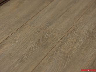 Дуб палубный