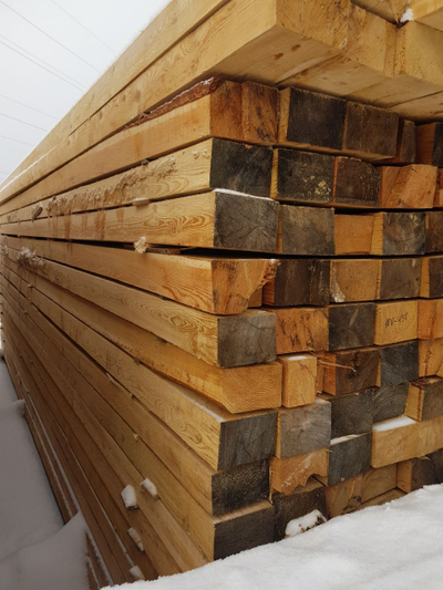Брус 6м лиственница Сорт:1 Размер: 100*100 (по штучно)