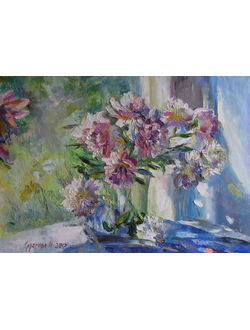 Натюрморт Букет пионов у окна Круглова Ирина
