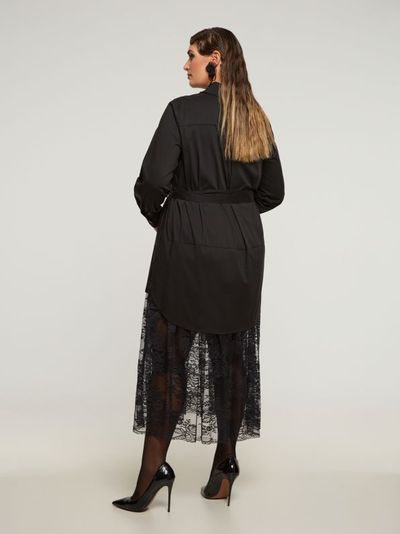 Платье-рубашка с куружевным подолом