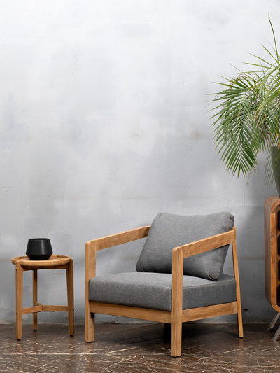 Боковой стол из тика Aspen