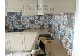 фартук из плитки пэчворк