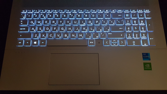 HP ENVY 17-CG1003UR ( 17.3 FHD IPS I7-1165G7 GeForce MX450(2Gb) 16Gb 1000SSD )