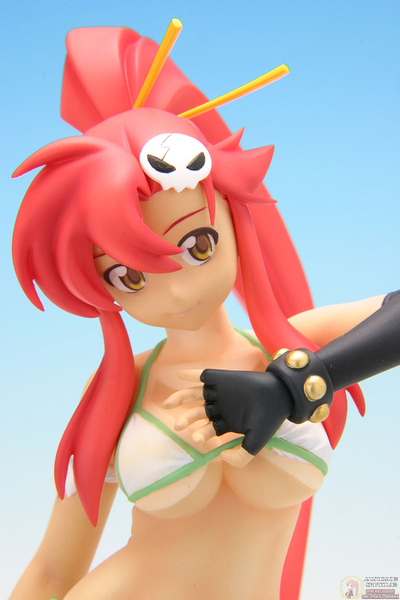 Фигурка 1/8 Ёко Литтнер (Yoko Littner Swimsuit Ver. Limited Special Color Edition)