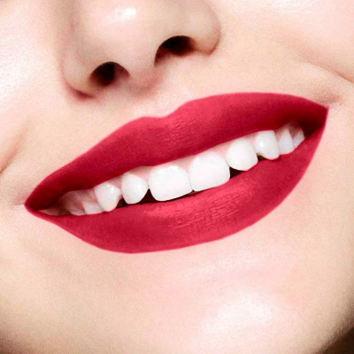 ARTISTRY GO VIBRANT™ Матовая губная помада 204 Road Trip Red