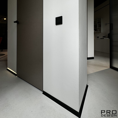 Плинтус Pro Design Corner L 584 Анодированный