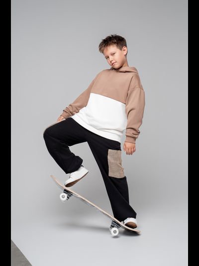 Брюки с накладными карманами из мешковины