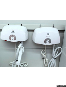 Электрический водонагреватель проточный Electrolux Smartfix 2.0 T S (3,5 кВт) кран+душ