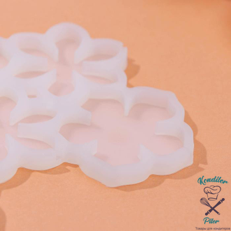 Форма для леденцов «Цветочки», 6 ячеек, 14×12×0,7 см, цвет белый